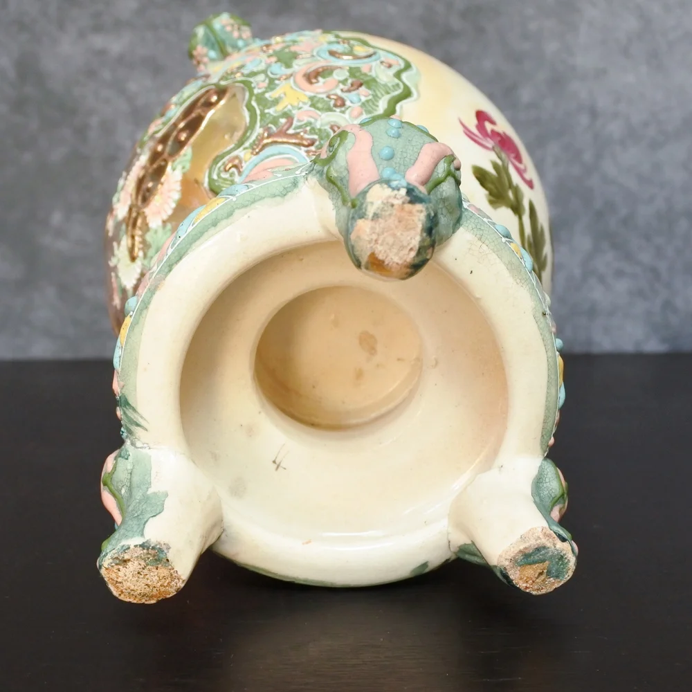 Antique Japanese Satsuma Moriage Foo Dog Floral Vase Urn - Picture 14 of 14